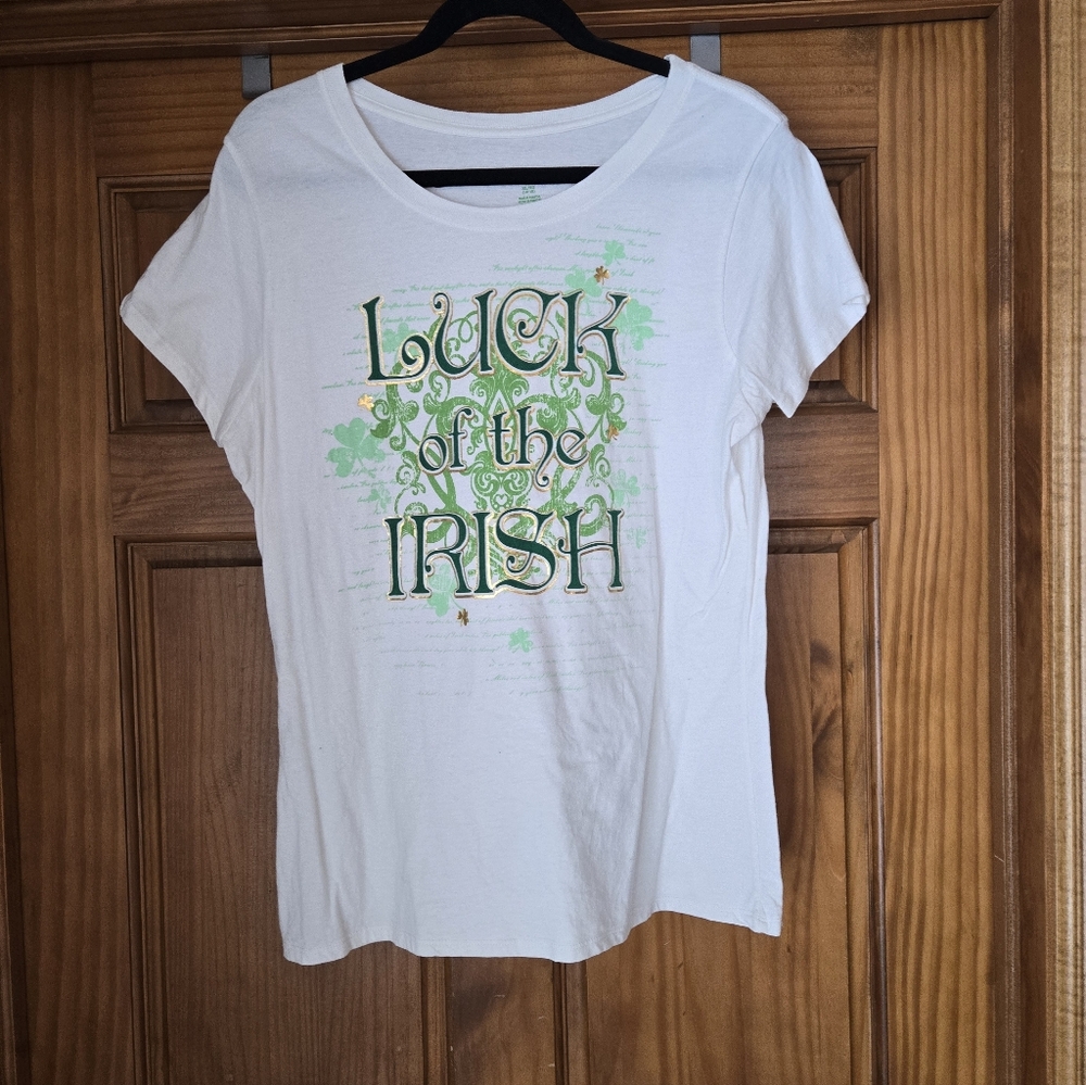 Women's White 'Luck of the Irish' Graphic Tee Size XL